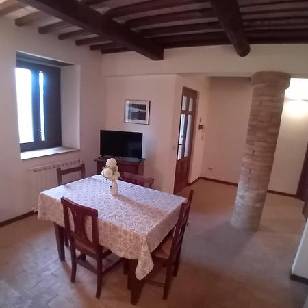 Agriturismo Il Cornalino 카스텔비스카르도 외부 사진